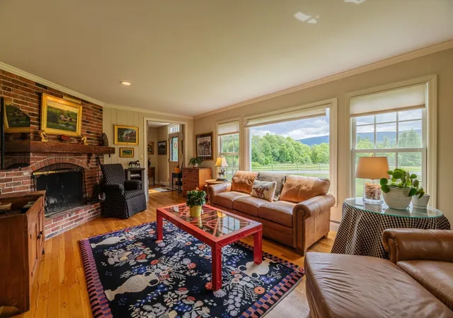 Homes for sale in Manchester, VT | 241 High Hill Rd, Manchester, VT 05255 | MLS# 5099394