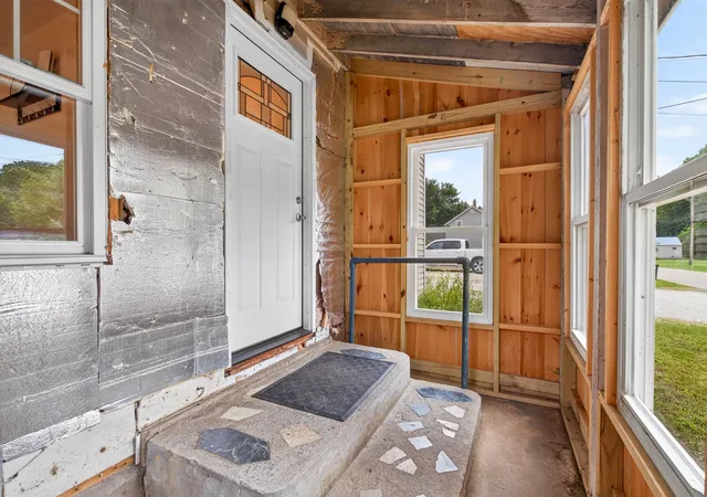 4th image of 2 Willow St, Proctor, VT 05765 | MLS# 5099403