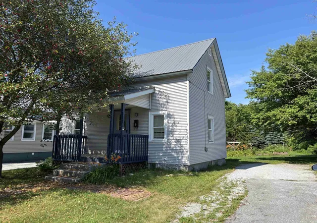 1st image of 41 New St, Swanton, VT 05488 | MLS# 5099418