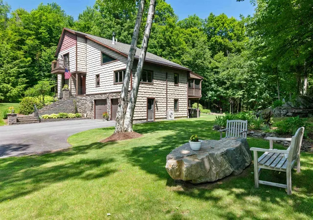 1st image of 152 Shawn Dr, Saint Albans, VT 05478 | MLS# 5099424