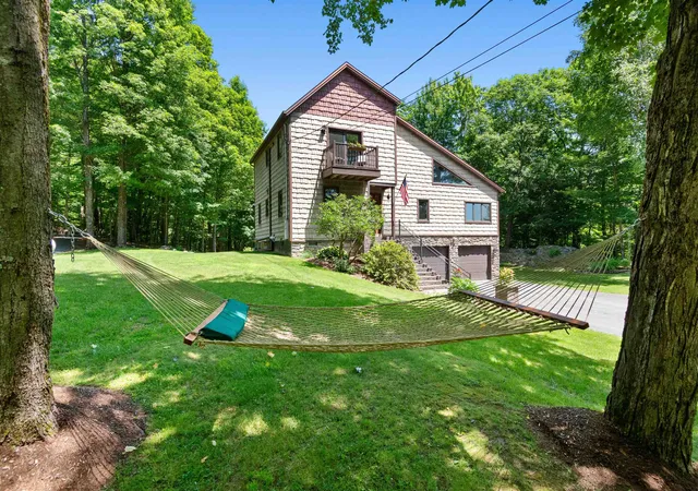 3rd image of 152 Shawn Dr, Saint Albans, VT 05478 | MLS# 5099424