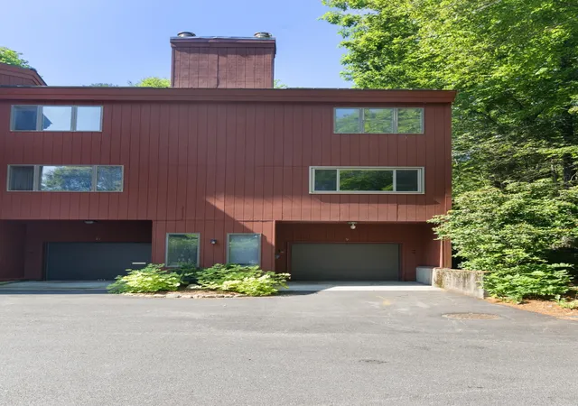 Homes for sale in Brattleboro, VT | 9 Evergreen Ln, Brattleboro, VT 05301 | MLS# 5099429