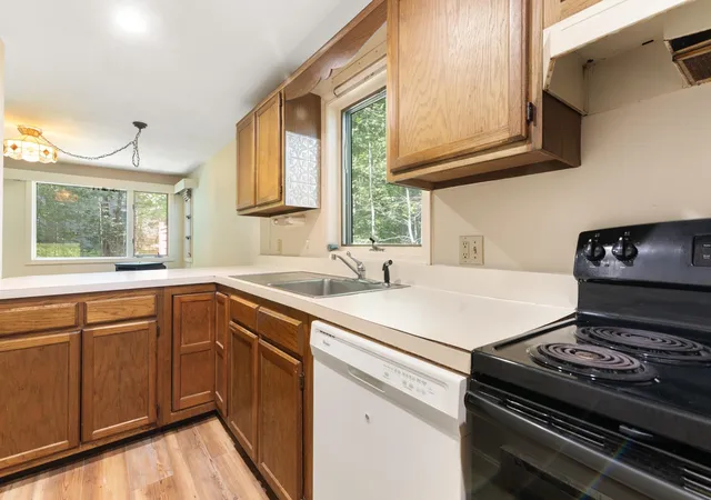 Homes for sale in Brattleboro, VT | 9 Evergreen Ln, Brattleboro, VT 05301 | MLS# 5099429