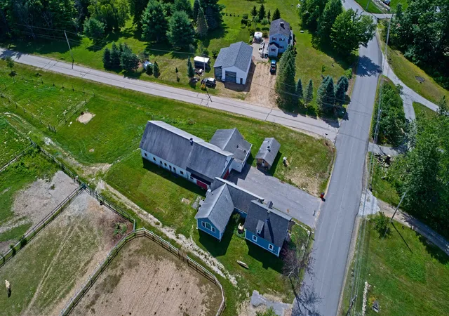 Photo 3 of Sale Pending at 131 South Rd, Deerfield, NH 03037 | MLS# 5099430 | Listing updated on 2026-08-28