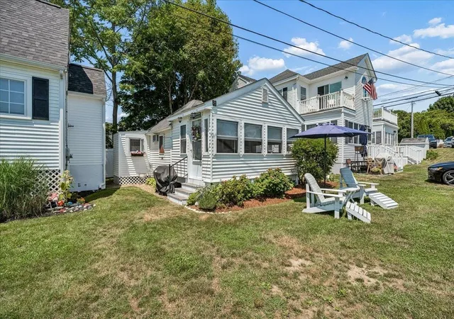 Homes for sale in Hampton, NH | 515 Winnacunnet Rd #8, Hampton, NH 03842 | MLS# 5099449