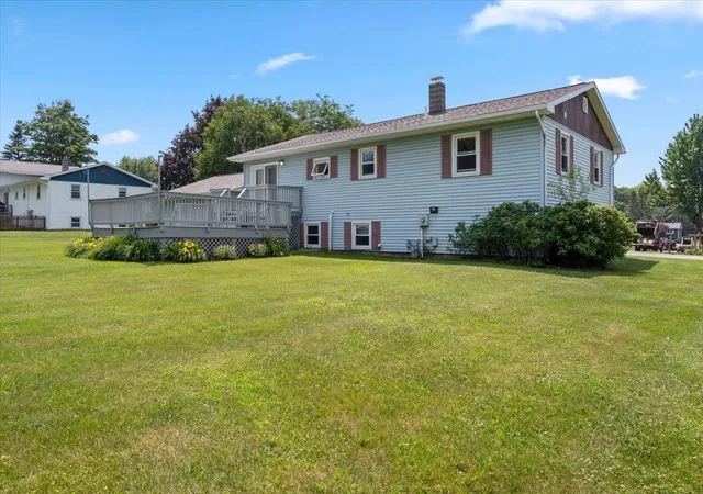 4th image of 17 Meadowbrook Ln, St. Albans Town, VT 05478 | MLS# 5099457
