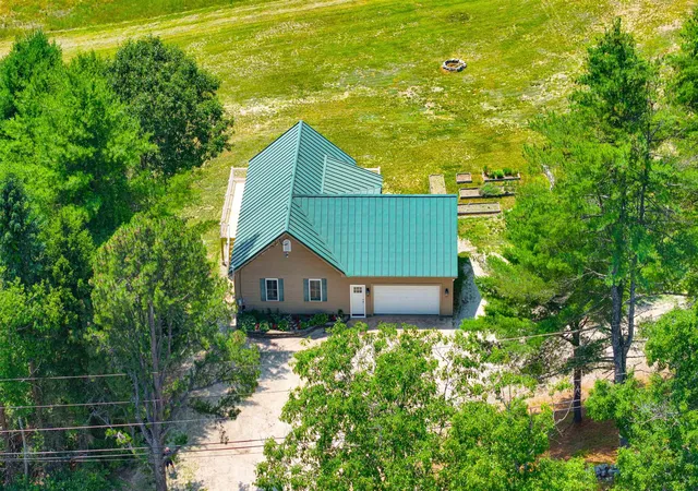 Photo 3 of Single family home for sale at 455 Christian Hill Rd, Lovell, ME 04051 | MLS# 5099458 | Listing updated on 2026-07-14