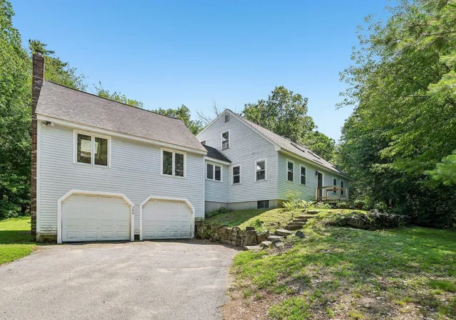 1st image of 240 Wash Pond Rd, Hampstead, NH 03841 | MLS# 5099475