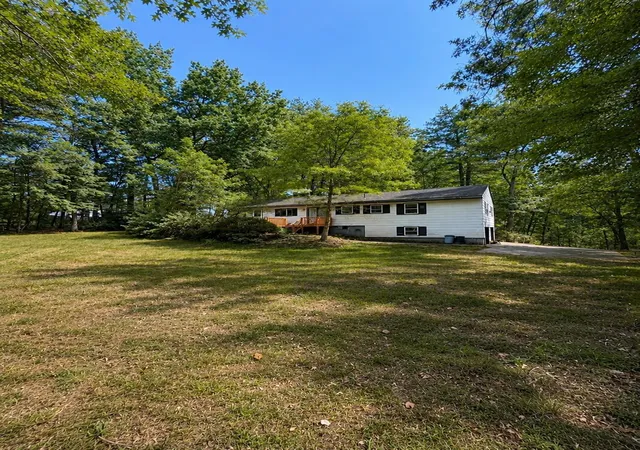 2nd image of 21 Sharon Rd, Windham, NH 03087 | MLS# 5099494