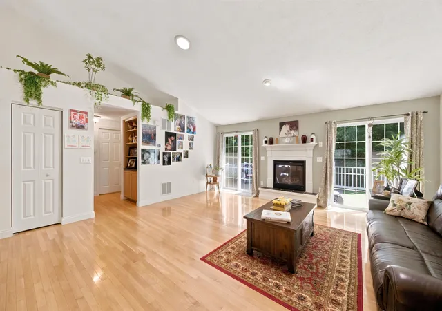 3rd image of 24 Linden Dr, Hampstead, NH 03826 | MLS# 5099506