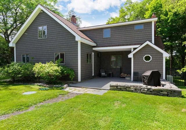 2nd image of 1468 Savage Point Rd, North Hero, VT 05474 | MLS# 5099514