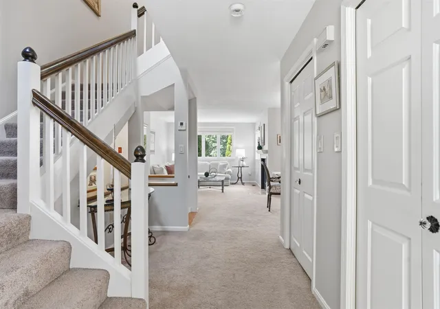 4th image of 33 Larkspur Ct #123, Nashua, NH 03062 | MLS# 5099527