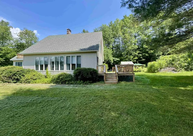 Homes for sale in Piermont, NH | 22 Fox Run, Piermont, NH 03779 | MLS# 5099529