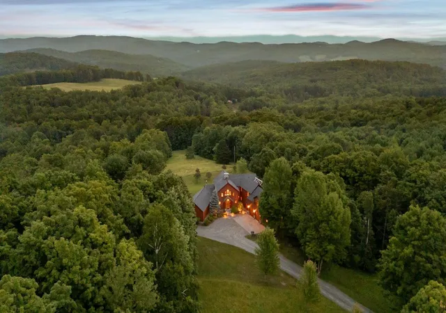 Homes for sale in Woodstock, VT | 115 Eastman Rd, Woodstock, VT 05071 | MLS# 5099532