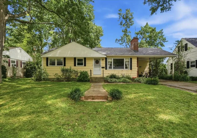 41st image of 17 Rotunda Ave, Essex Junction, VT 05452 | MLS# 5099549