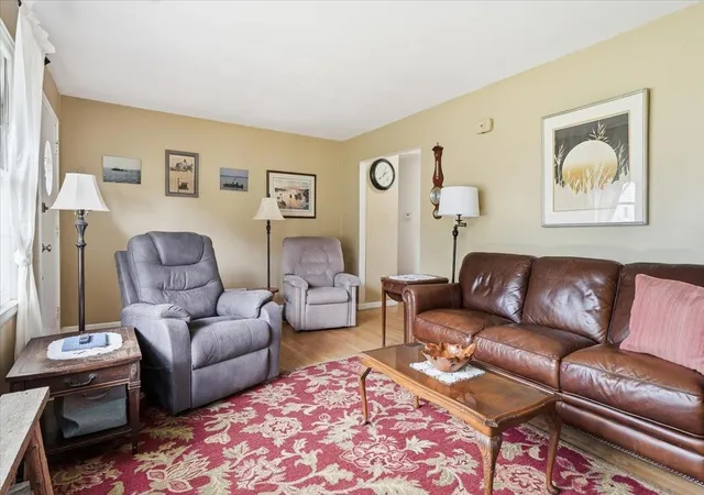5th image of 17 Rotunda Ave, Essex Junction, VT 05452 | MLS# 5099549