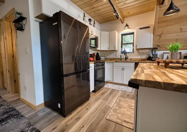 5th image of 83 Chipmunk Ln, Tamworth, NH 03817 | MLS# 5099554