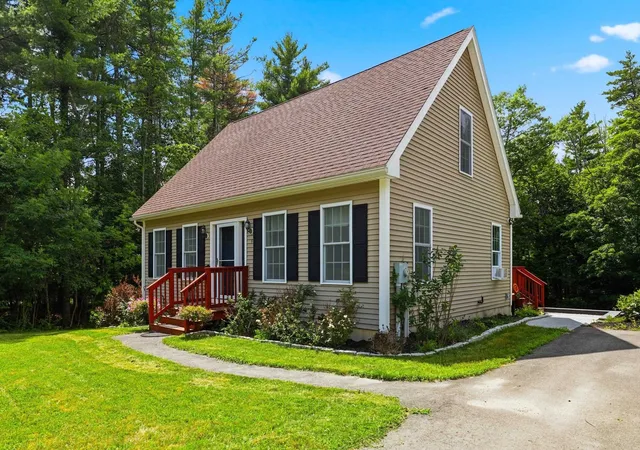 2nd image of 9 Pender Rd, Northwood, NH 03261 | MLS# 5099558