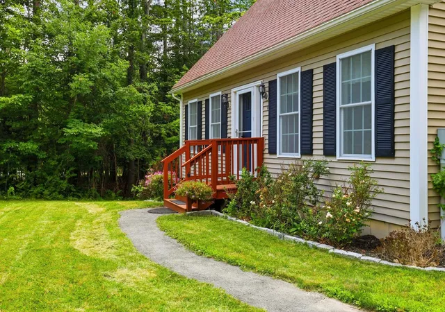 3rd image of 9 Pender Rd, Northwood, NH 03261 | MLS# 5099558