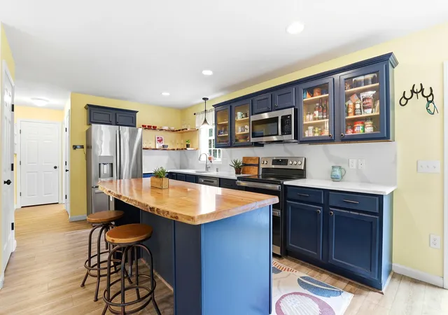 4th image of 9 Pender Rd, Northwood, NH 03261 | MLS# 5099558