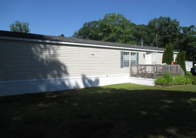 Homes for sale in Somersworth, NH | 109 Colonial Ave, Somersworth, NH 03878 | MLS# 5099570