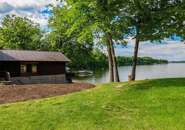 4th image of 3544 Harbor Rd, Shelburne, VT 05482 | MLS# 5099600