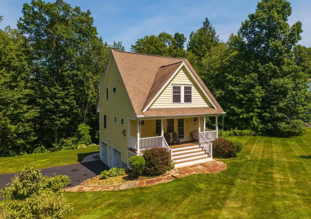 1st image of 33 Cider St, Epping, NH 03042 | MLS# 5099607