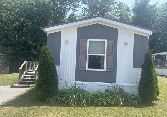 4th image of 76 Crystal Springs Wy, Somersworth, NH 03878 | MLS# 5099610