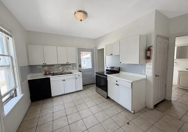 4th image of 108 Buell St, Burlington, VT 05401 | MLS# 5099619
