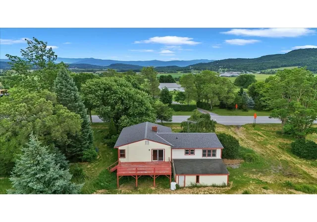 2nd image of 4732 Vt Route 22a, Addison, VT 05491 | MLS# 5099622
