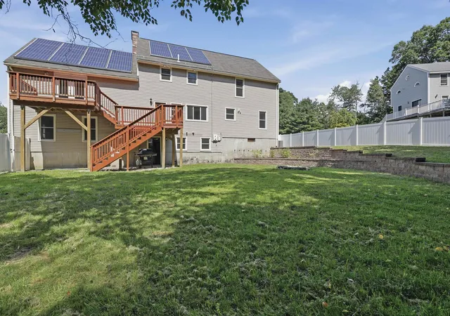 4th image of 28 Rangers Dr, Hudson, NH 03051 | MLS# 5099634