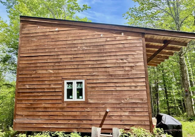 Photo 3 of Single family home for sale at 25 Elvas Wy, East Dover, VT 05341 | MLS# 5099635 | Listing updated on 2026-07-22