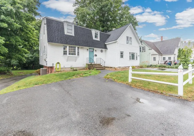 Homes for sale in Derry, NH | 18 Brook St, Derry, NH 03038 | MLS# 5099636