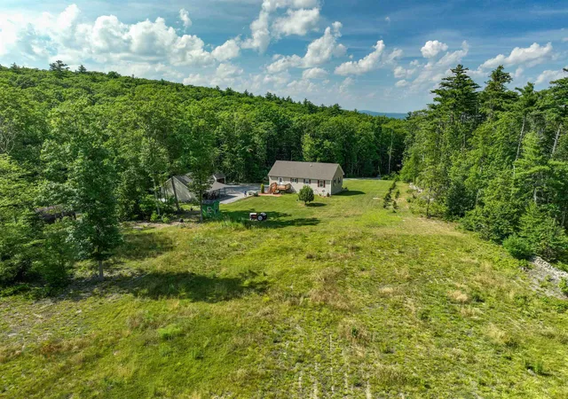 4th image of 351 Ponemah Hill Rd, Milford, NH 03055 | MLS# 5099638