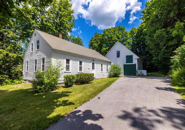 Homes for sale in Warner, NH | 38 West Main St, Warner, NH 03278 | MLS# 5099656