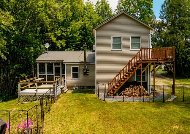 3rd image of 378 Route 3 South, Carroll, NH 03598 | MLS# 5099659