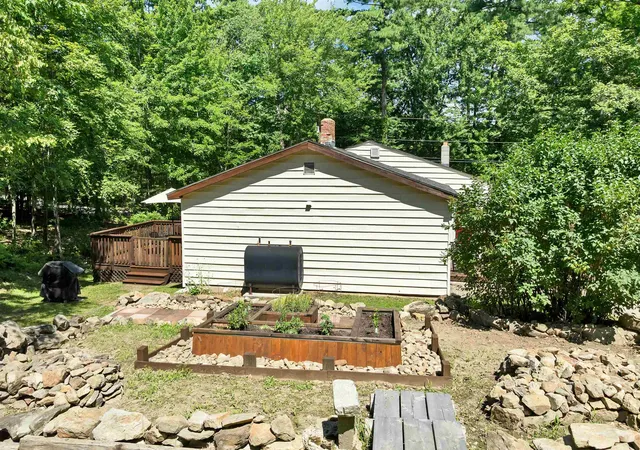 Homes for sale in Hooksett, NH | 30 Roy Rd, Hooksett, NH 03106 | MLS# 5099665