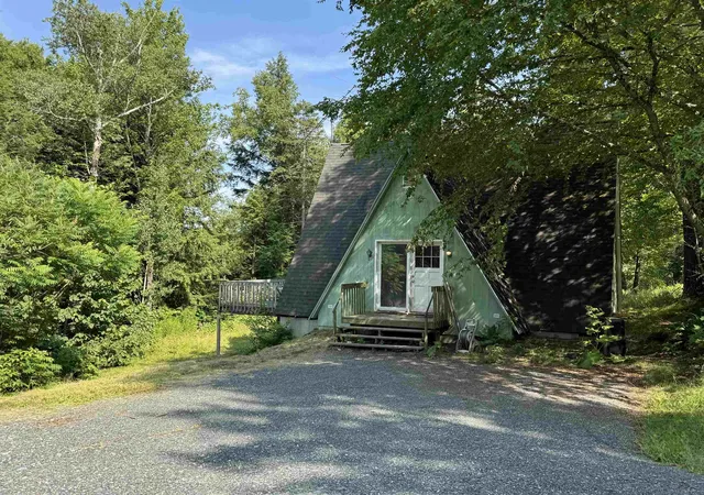 Homes for sale in Bethel, VT | 210 Dartt Hill Rd, Bethel, VT 05032 | MLS# 5099667