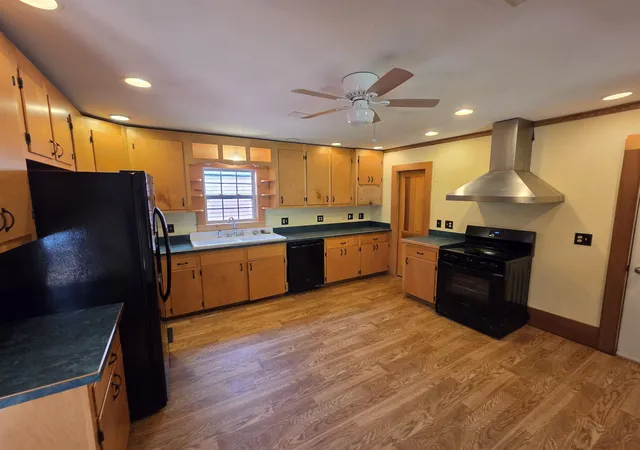 4th image of 128 Elm St, Cabot, VT 05647 | MLS# 5099675