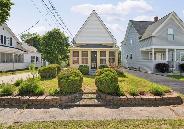 Photo 2 of Single family home for sale at 30 B Hancock St, Rochester, NH 03867 | MLS# 5099678 | Listing updated on 2026-07-24