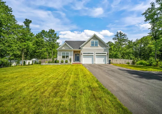 Homes for sale in Barrington, NH | 71 Signature Dr, Barrington, NH 03825 | MLS# 5099683