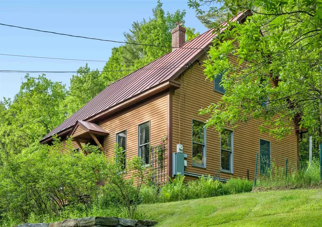 3rd image of 254 Macey Rd, Middlesex, VT 05682 | MLS# 5099690