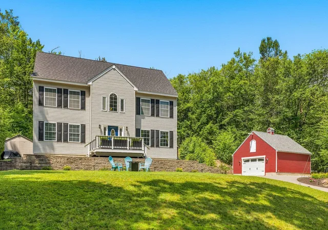 Photo 1 of Single family home for sale at 8 Lancelot Rd, Farmington, NH 03835 | MLS# 5099704 | Listing updated on 2026-09-17