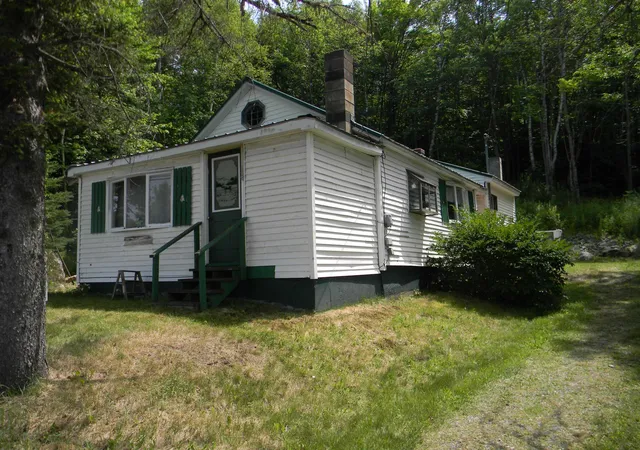 1st image of 14 Winter St, Northumberland, NH 03582 | MLS# 5099713