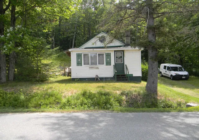 4th image of 14 Winter St, Northumberland, NH 03582 | MLS# 5099713