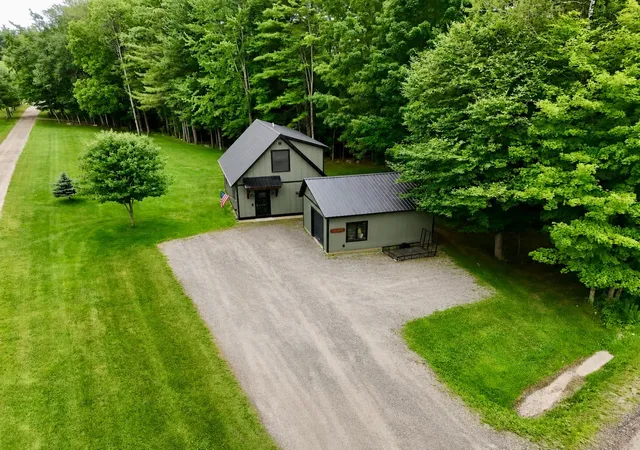 Photo 1 of Single family home for sale at 123 Whispering Pines Rd, Newport, VT 05855 | MLS# 5099716 | Listing updated on 2026-08-26