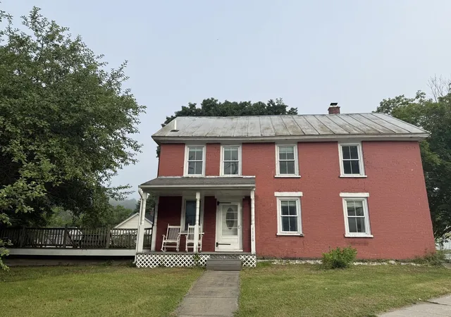 1st image of 1116 Main St, Fairfax, VT 05454 | MLS# 5099718