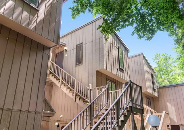 4th image of 50 Hobbit Hl #66, Warren, VT 05674 | MLS# 5099726