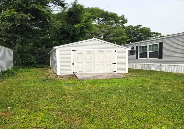 4th image of 4 Mobile Dr Dr, Hudson, NH 03051 | MLS# 5099729