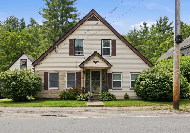 Homes for sale in Warren, NH | 23 Lake Tarleton Rd, Warren, NH 03279 | MLS# 5099732